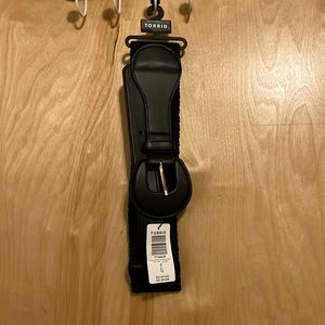 Torrid black stretch belt (NWT)